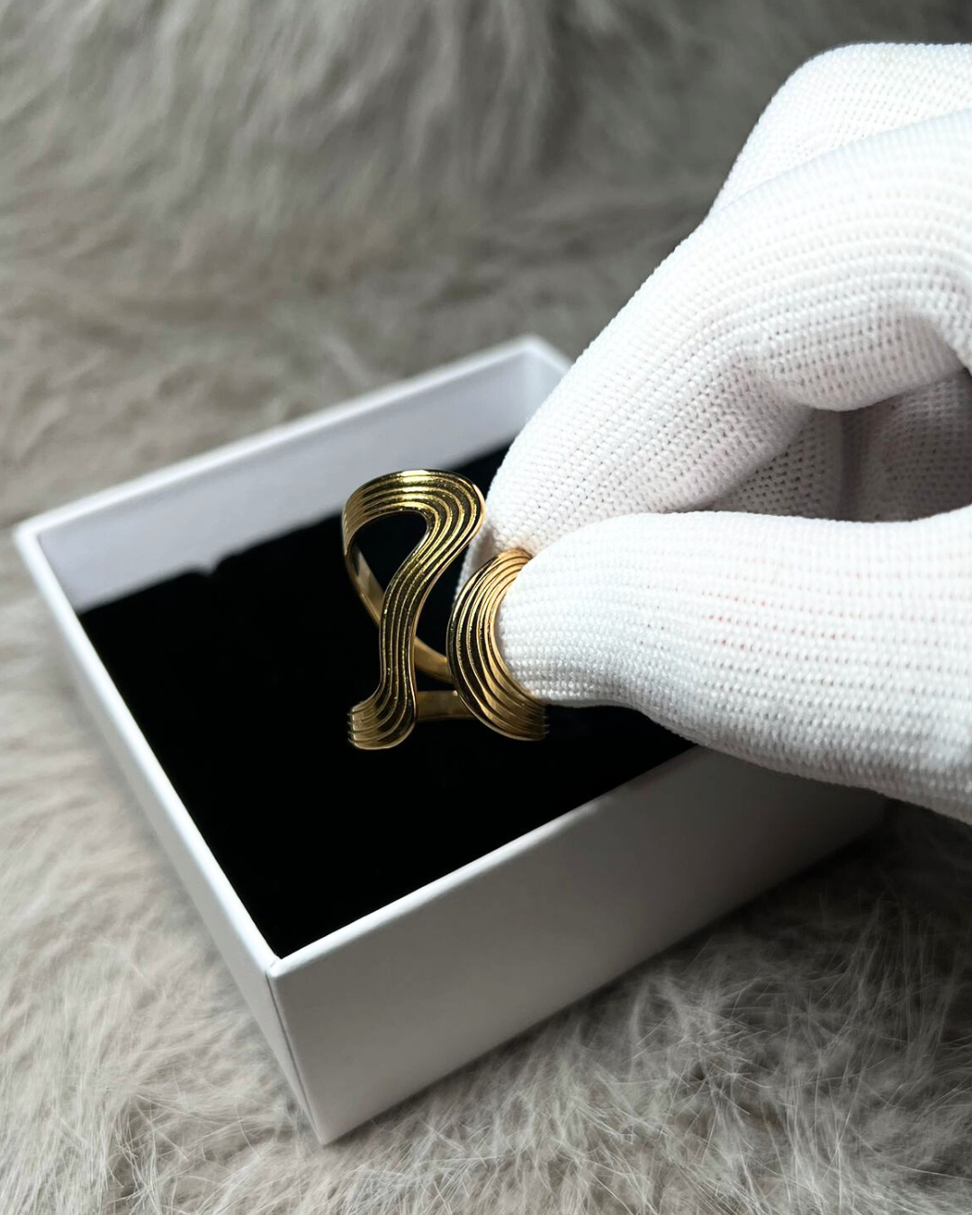 Anello Kyra